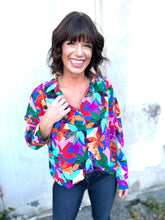 Load image into Gallery viewer, Feeling Royal Floral Abstract Print Top
